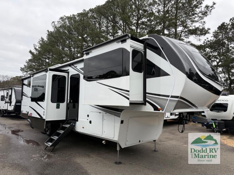New 2026 Grand Design 380FL - photo - 0