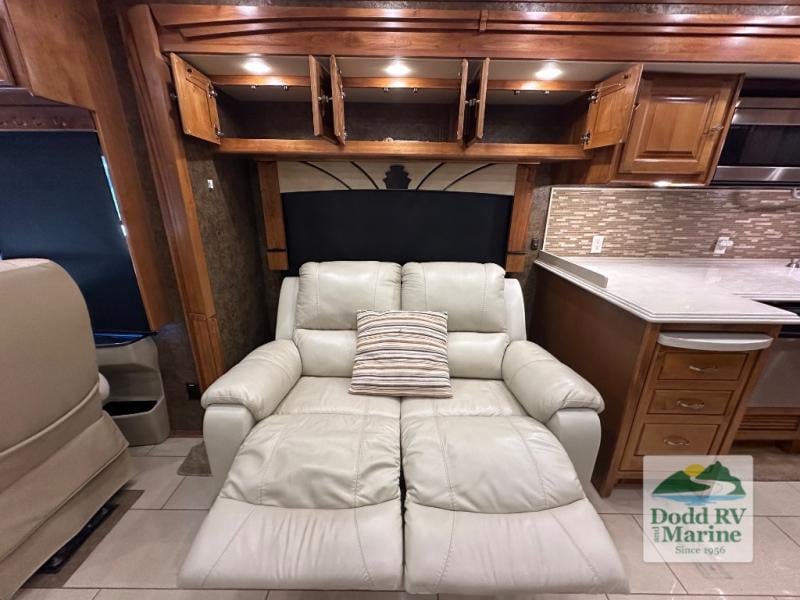 Pre-Owned 2015 Tiffin Motorhomes 40 AH - photo - 20