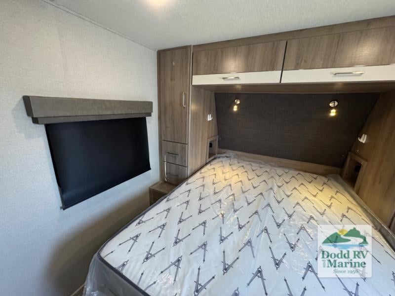 Pre-Owned 2023 Grand Design 23LDE - photo - 23