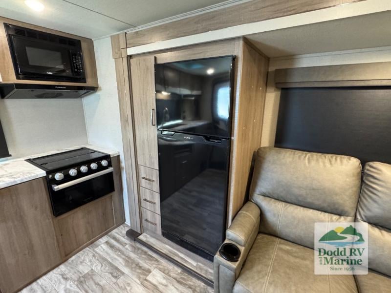 Pre-Owned 2023 Grand Design 23LDE - photo - 11