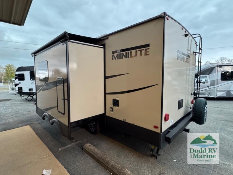 Pre-Owned 2022 Forest River RV 2514S - photo - 3