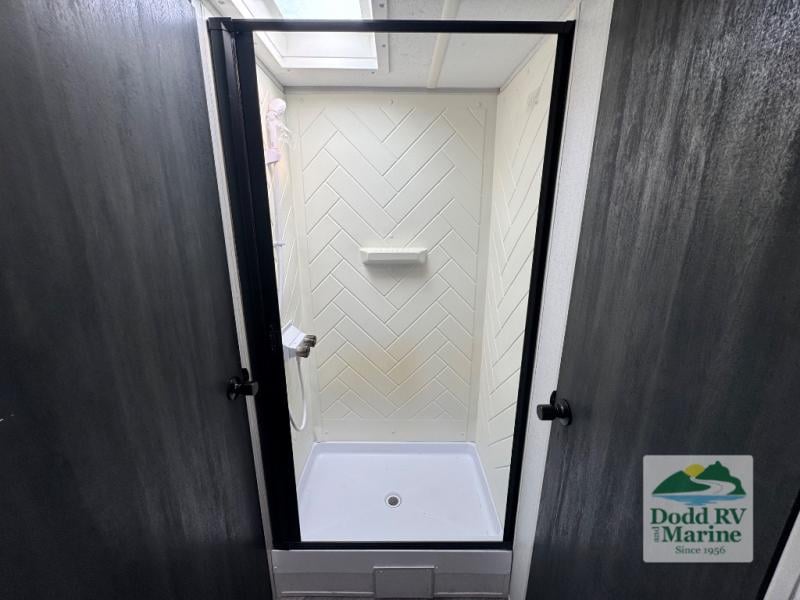 Pre-Owned 2022 Forest River RV 169RSK - photo - 13