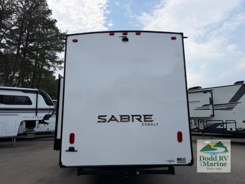 Pre-Owned 2022 Forest River RV 37FLH - photo - 4