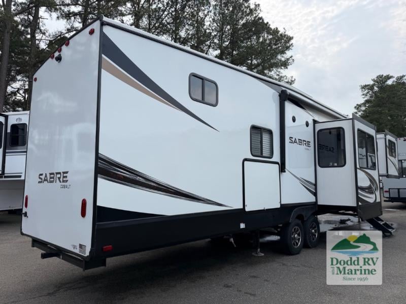 Pre-Owned 2022 Forest River RV 37FLH - photo - 5