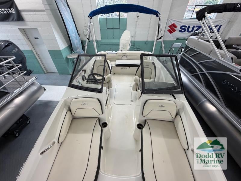 Pre-Owned 2021 Stingray 191 - photo - 4
