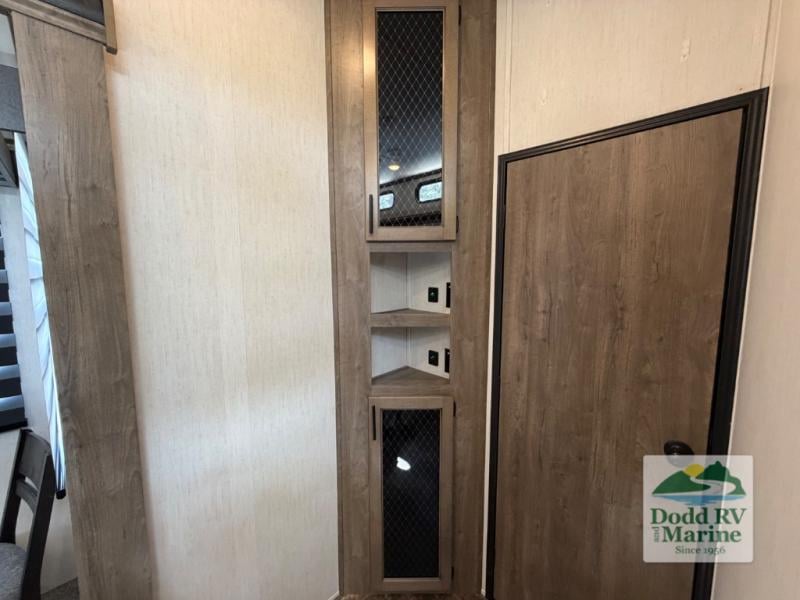 Pre-Owned 2022 Forest River RV 37FLH - photo - 30
