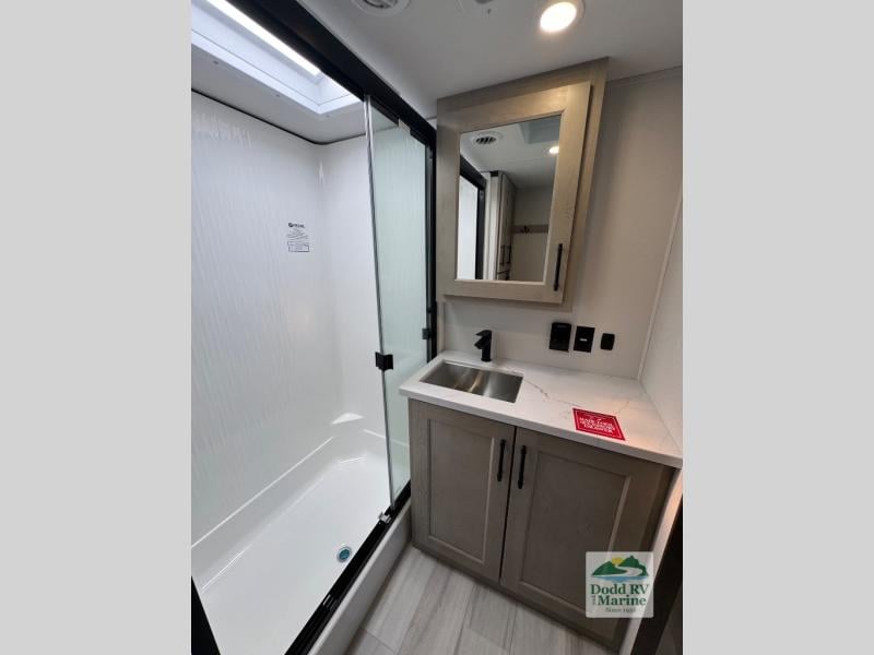 New 2026 Grand Design 3003RL - photo - 21