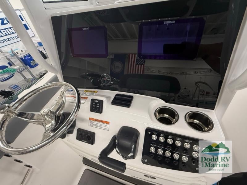 New 2025 Nautic Star 242OS - photo - 16