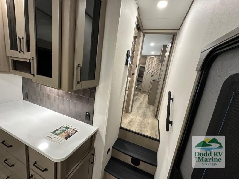New 2026 Grand Design 337RLS - photo - 33
