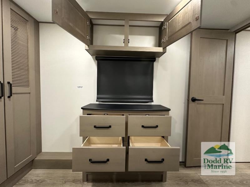 New 2026 Grand Design 337RLS - photo - 44