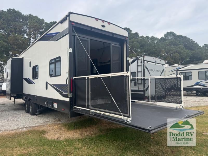 Pre-Owned 2024 Forest River RV VGF383G2 - photo - 2