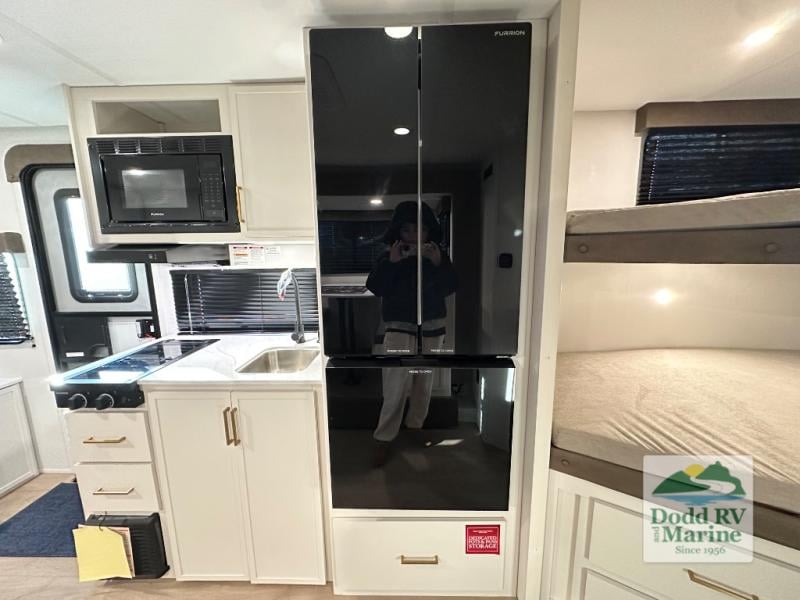 New 2026 Grand Design 161BH - photo - 13